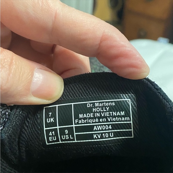 Dr. Martens size 9 Iridescent Gunmetal Crackle Platform Oxford - Picture 4 of 5